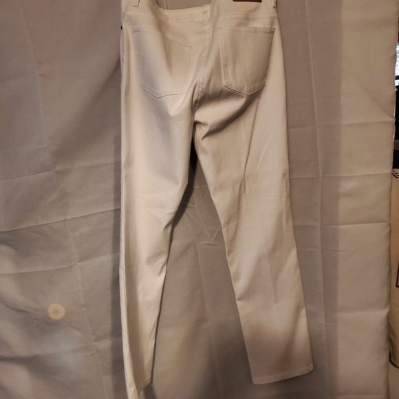 Pant - Picture 3 of 4